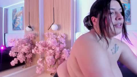 karo_linee online show from February 2026 12:14:01 PM