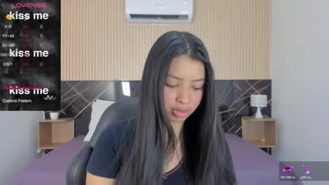 Snapshot of karol_cortes chatting on May 2026 01:07:01 PM karol_cortes online show from May 2026 01:07:01 PM