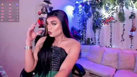  karol  online show from December 2025 01:17:02 PM