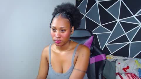 Snapshot of karol_the_warrior chatting on October 2025 08:53:02 PM Karol online show from October 2025 08:53:02 PM