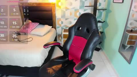Snapshot of karolagrey chatting on May 2026 03:03:02 AM karolagrey online show from May 2026 03:03:02 AM