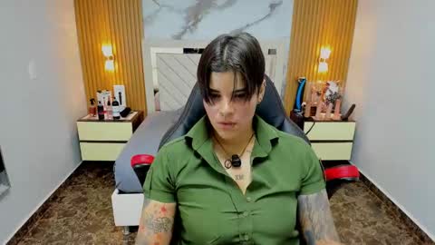 Karol and Luna online show from November 2025 07:28:01 PM