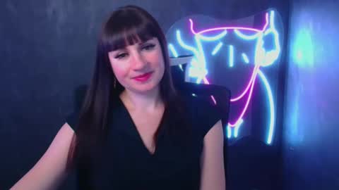 Caroline online show from December 2024 09:44:01 AM