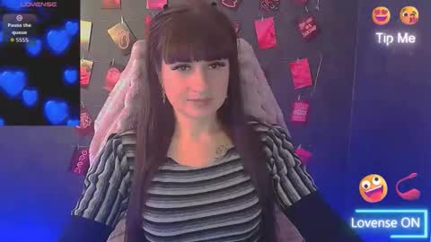 Snapshot of karolina_mia chatting on March 2026 12:22:02 PM Caroline online show from March 2026 12:22:02 PM