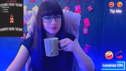 Caroline online show from April 2026 05:41:01 AM