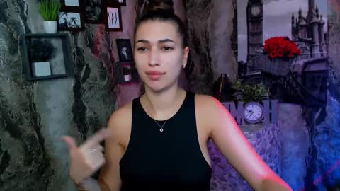 Karolina online show from October 2025 06:28:02 AM