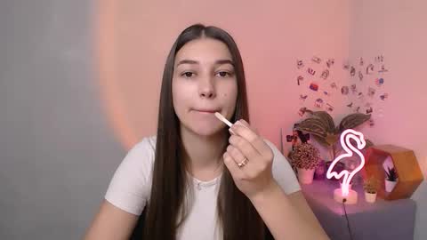 Karolina online show from November 2025 07:03:01 AM