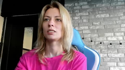 karoline121 online show from November 2025 08:13:02 AM