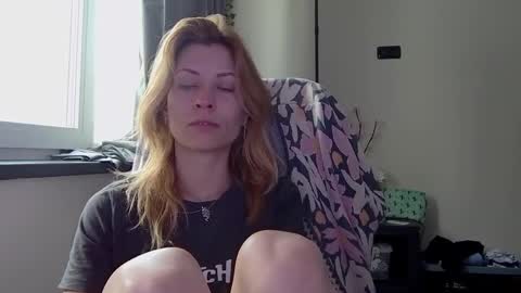 Snapshot of karoline121 chatting on February 2026 10:58:02 AM karoline121 online show from February 2026 10:58:02 AM