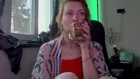 Snapshot of karoline121 chatting on February 2026 06:22:01 AM karoline121 online show from February 2026 06:22:01 AM