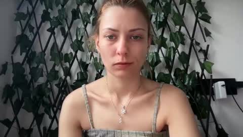 Snapshot of karoline121 chatting on February 2026 08:18:01 AM karoline121 online show from February 2026 08:18:01 AM