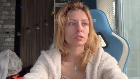 Snapshot of karoline121 chatting on February 2026 07:51:01 AM karoline121 online show from February 2026 07:51:01 AM