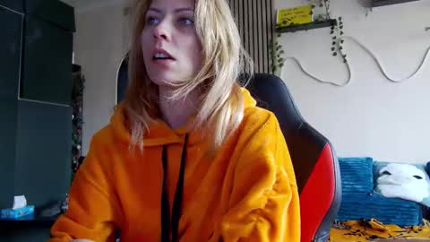 Snapshot of karoline121 chatting on March 2026 11:01:02 AM karoline121 online show from March 2026 11:01:02 AM