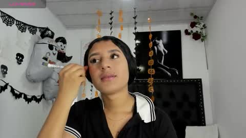 Karol online show from October 2025 07:11:02 PM