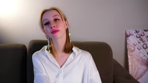 Snapshot of karonberkman chatting on February 2026 12:49:01 PM Angel online show from February 2026 12:49:01 PM