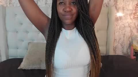 Snapshot of karooll_smit chatting on October 2025 09:47:02 PM karooll_smit online show from October 2025 09:47:02 PM