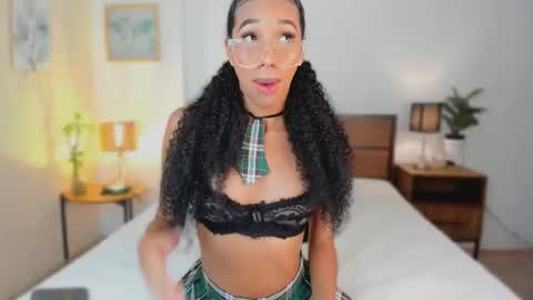 Kary Moon online show from October 2025 10:11:01 PM