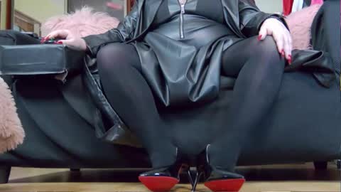 Kary Queen online show from January 2026 04:16:01 AM