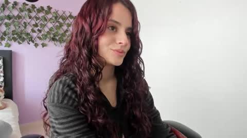 Snapshot of kassandra_james chatting on December 2024 04:59:02 PM kassandra james online show from December 2024 04:59:02 PM