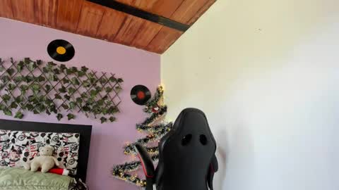 Snapshot of kassandra_james chatting on January 2025 02:13:02 PM kassandra james online show from January 2025 02:13:02 PM