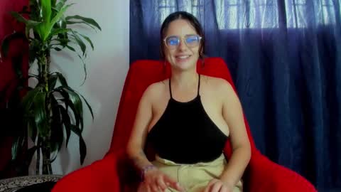 kassandra james online show from December 2025 06:04:01 PM