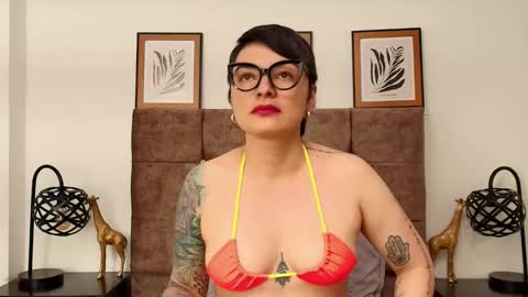 kat paradisse online show from October 2025 07:45:02 PM