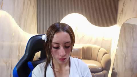 Snapshot of katalina_r chatting on February 2026 03:07:01 AM Katalina online show from February 2026 03:07:01 AM