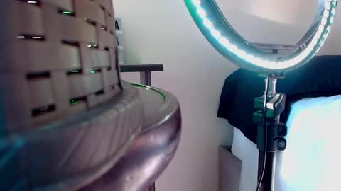 katalinaferreirax online show from December 2024 09:43:02 PM