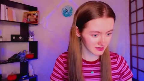 Snapshot of kate_cuddle chatting on December 2024 08:00:02 AM Kate online show from December 2024 08:00:02 AM