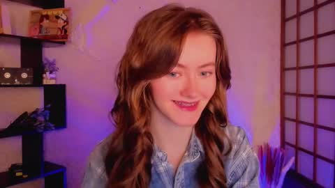 Snapshot of kate_cuddle chatting on January 2025 02:11:02 AM Kate online show from January 2025 02:11:02 AM