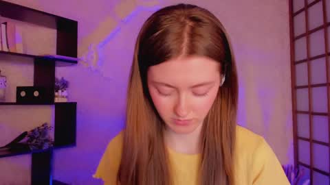 Snapshot of kate_cuddle chatting on February 2025 02:58:02 AM Kate online show from February 2025 02:58:02 AM