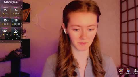 Snapshot of kate_cuddle chatting on February 2025 02:12:01 AM Kate online show from February 2025 02:12:01 AM