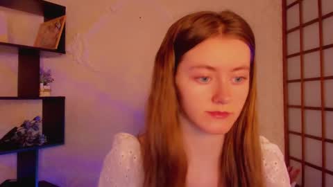 Snapshot of kate_cuddle chatting on March 2025 02:17:02 AM Kate online show from March 2025 02:17:02 AM