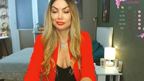 Therapist online show from December 2025 11:12:02 PM