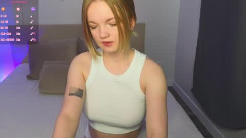 Snapshot of katebunnys chatting on May 2026 04:18:01 AM katebunnys online show from May 2026 04:18:01 AM
