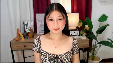 KATE online show from December 2025 04:55:02 PM