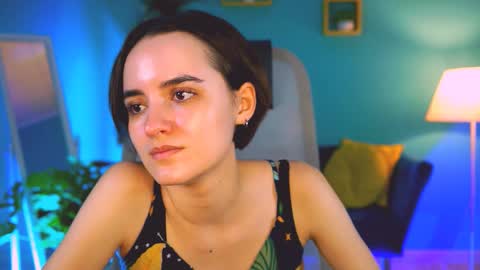 katewillows online show from December 2025 04:18:02 AM