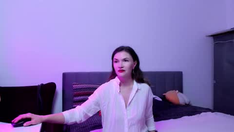 Katherine online show from November 2025 04:18:02 PM