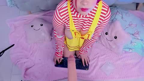 Snapshot of kathia_saenz chatting on February 2025 03:48:01 AM Kathia online show from February 2025 03:48:01 AM