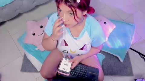 Snapshot of kathia_saenz chatting on February 2025 03:31:02 AM Kathia online show from February 2025 03:31:02 AM