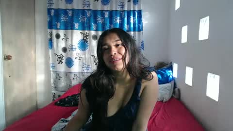Snapshot of kathiie_ chatting on February 2025 12:13:01 PM K A T H I E online show from February 2025 12:13:01 PM