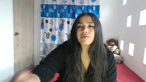 Snapshot of kathiie_ chatting on March 2025 12:04:02 PM K A T H I E online show from March 2025 12:04:02 PM