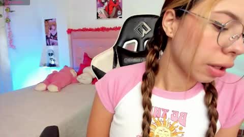 valentina  online show from February 2026 12:45:02 PM