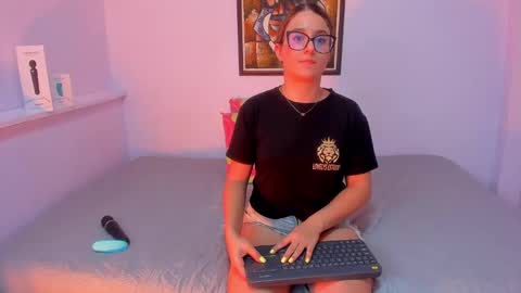 Khaterine online show from February 2025 03:31:02 PM