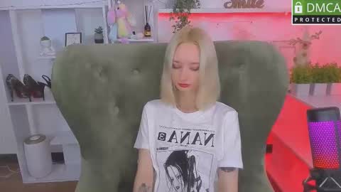 Katia  online show from October 2025 06:23:02 AM