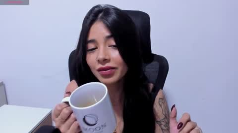 Katia online show from January 2026 03:28:01 PM