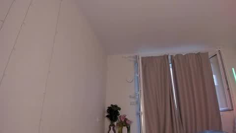 Kate online show from March 2025 02:29:01 PM