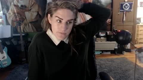 Katie online show from October 2025 03:17:01 AM