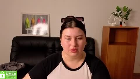 Snapshot of katina_deeplou4 chatting on July 2026 06:04:02 PM Katina online show from July 2026 06:04:02 PM