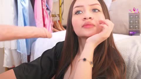 K A T L Y N  online show from November 2025 07:05:02 PM